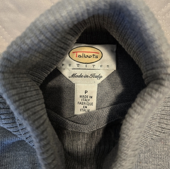 Like new Talbots petite turtleneck sweater. - Picture 5 of 6